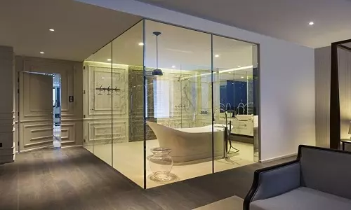 حمام شیشه ای