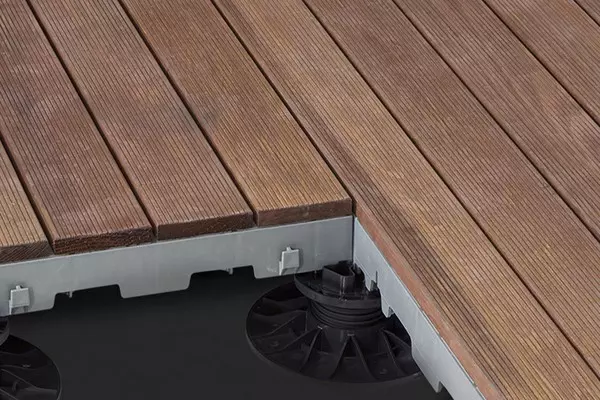 شرکت آذران فضانما 