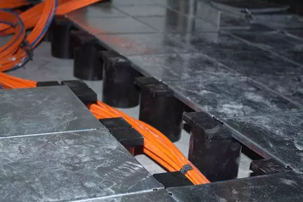 شرکت آذران فضانما 