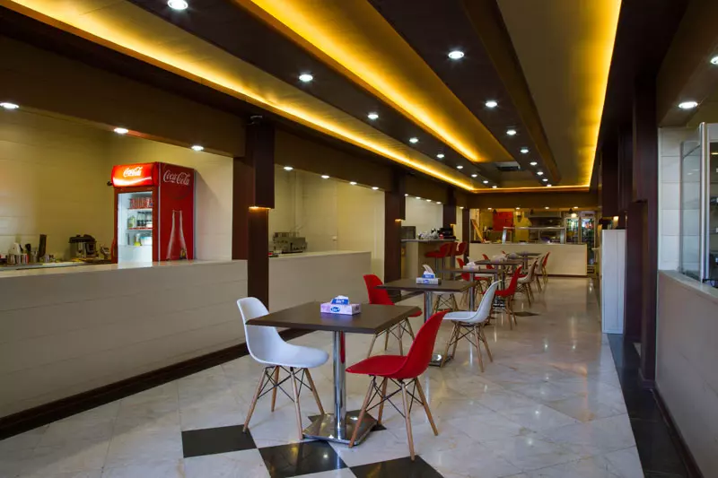 مجتمع تجاری دیپلمات (فود کورت)