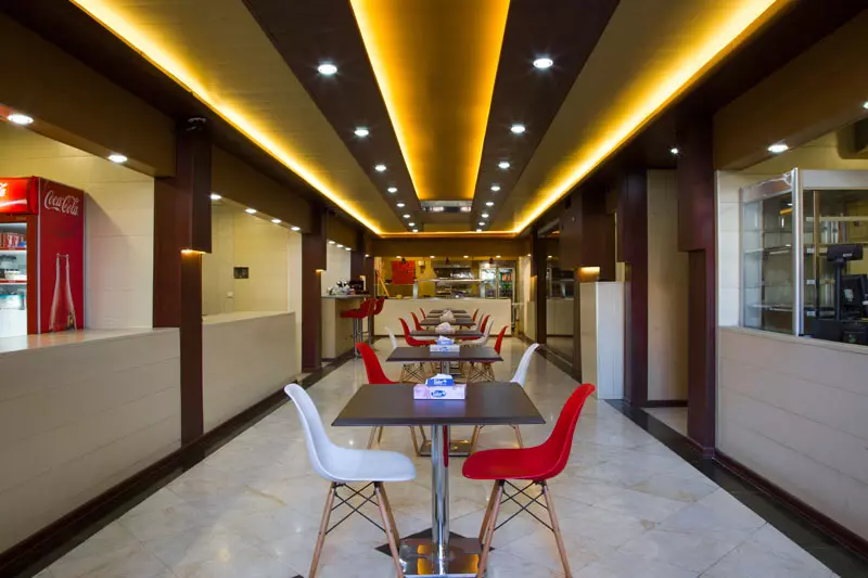 مجتمع تجاری دیپلمات (فود کورت)